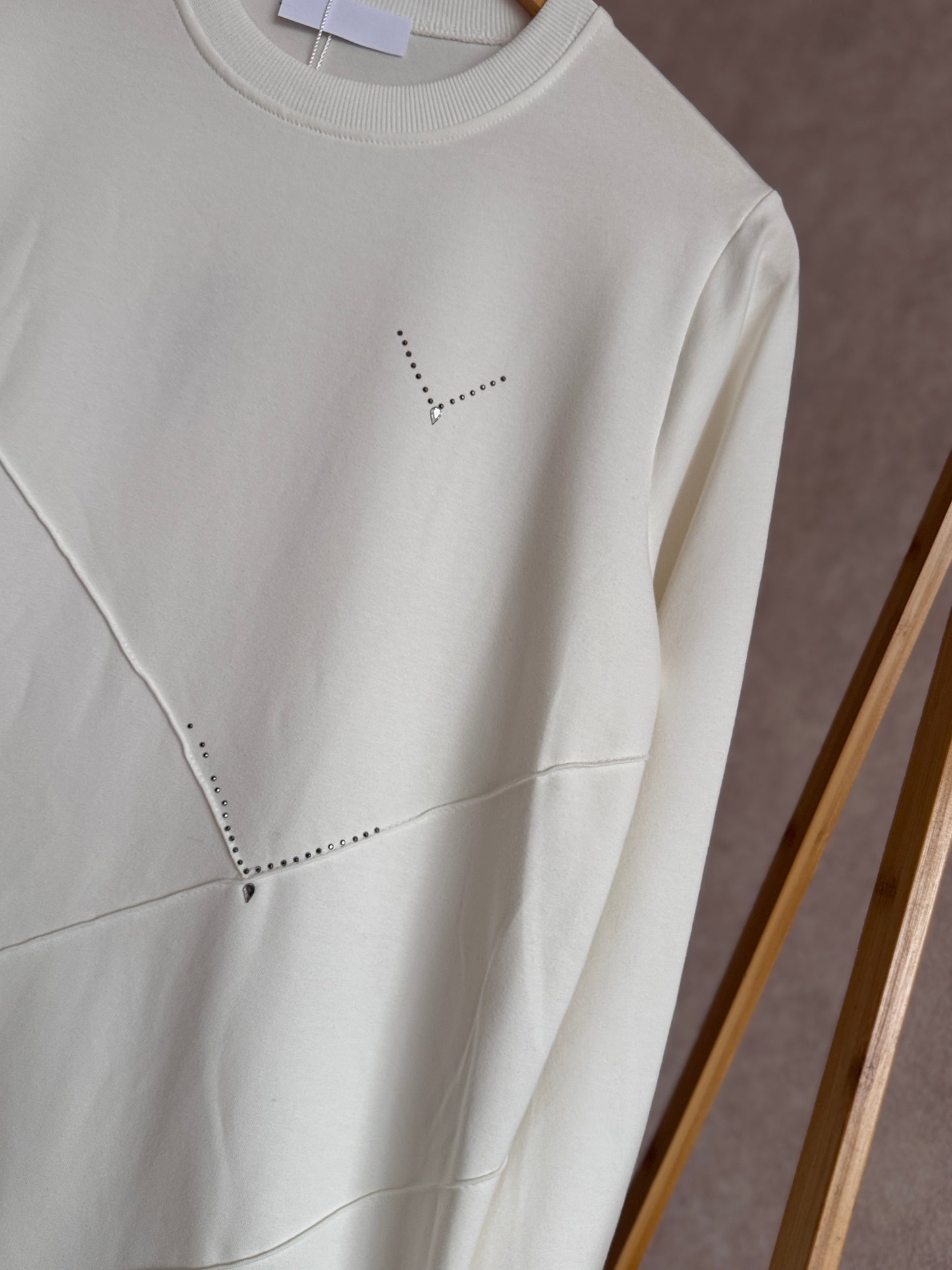 Önden dikiş ve taş detaylı tunik, beyaz (40-46 beden)