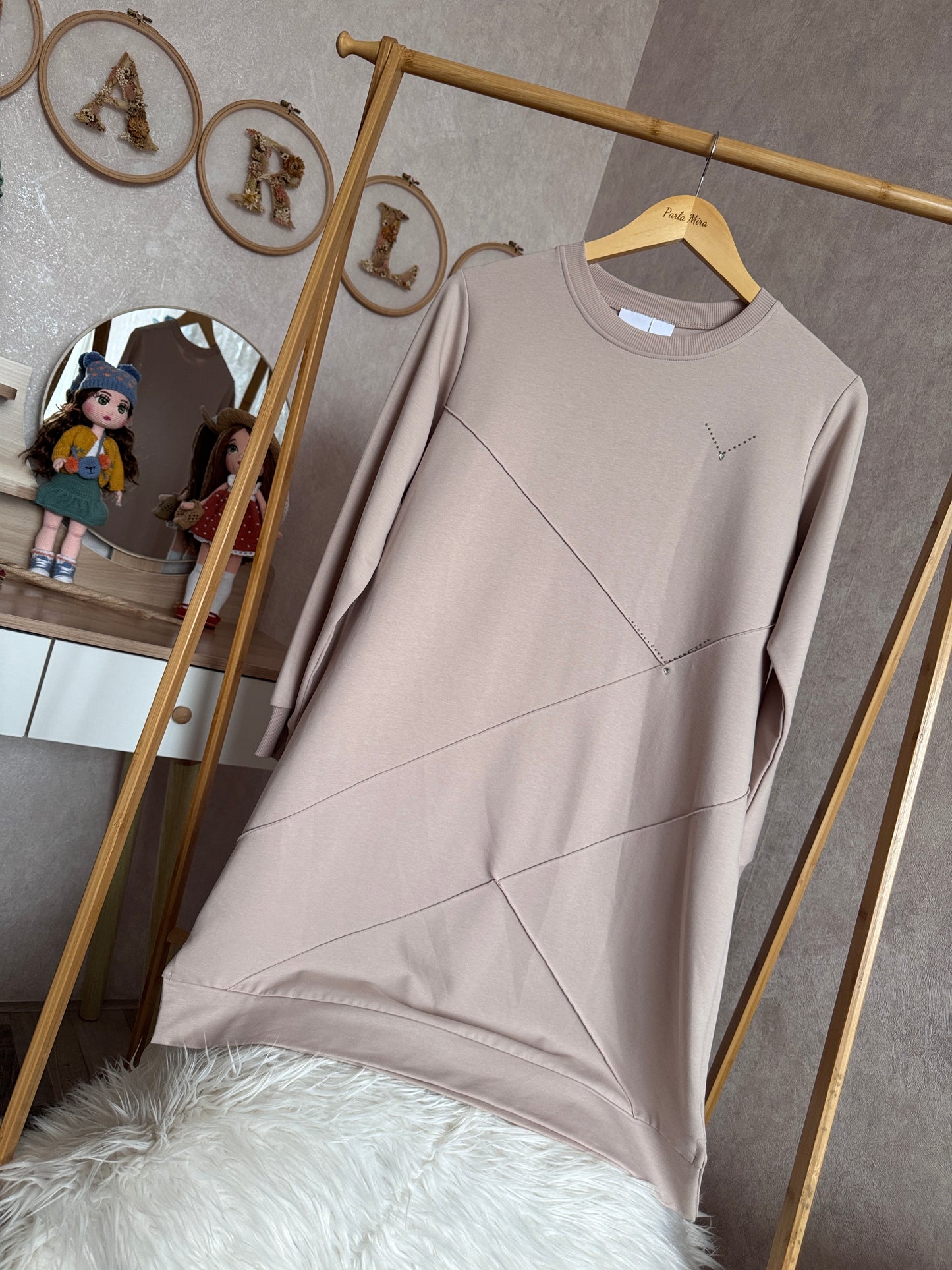 Önden dikiş ve taş detaylı tunik, bej (40-46 beden)