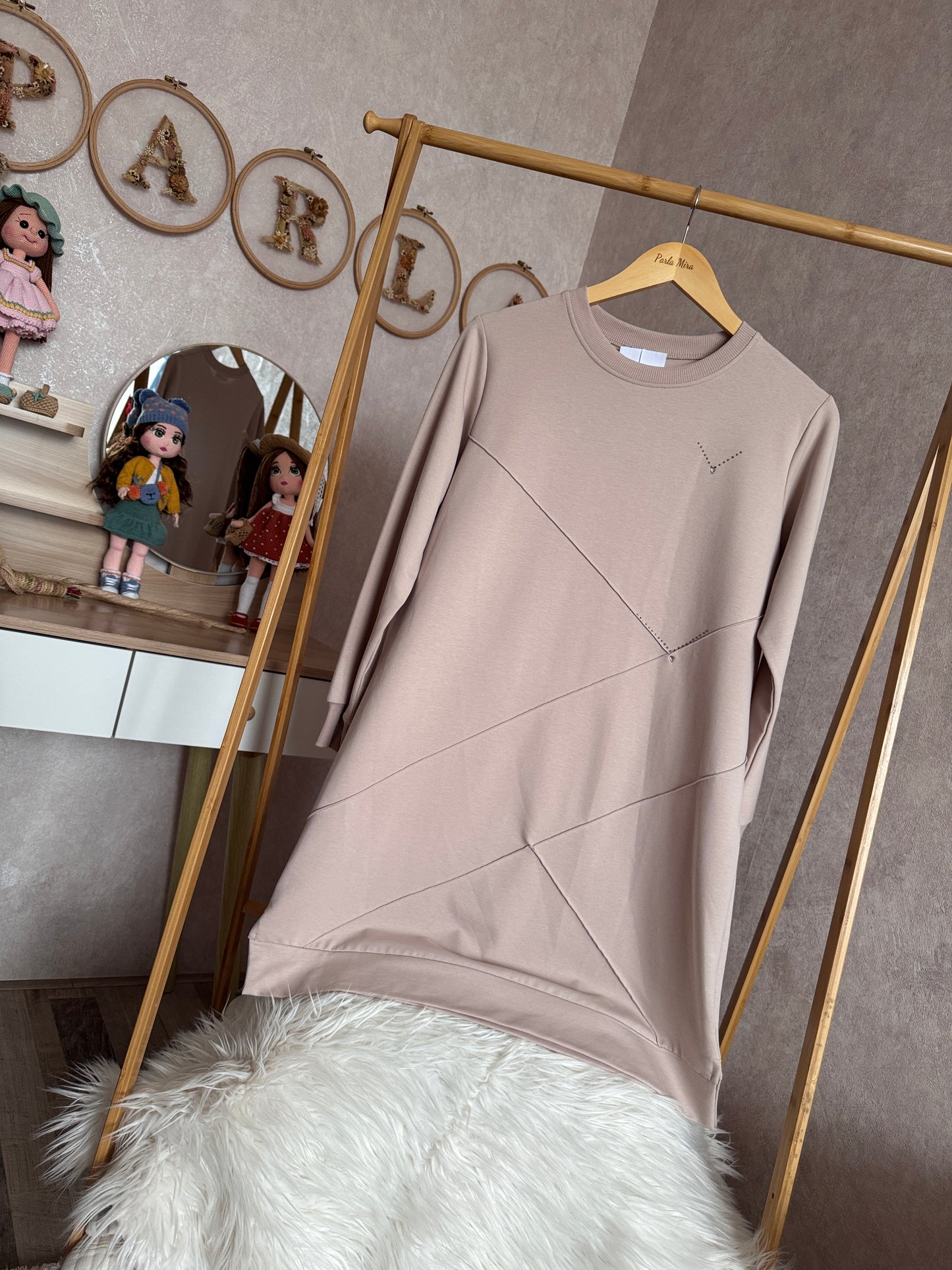 Önden dikiş ve taş detaylı tunik, bej (40-46 beden)