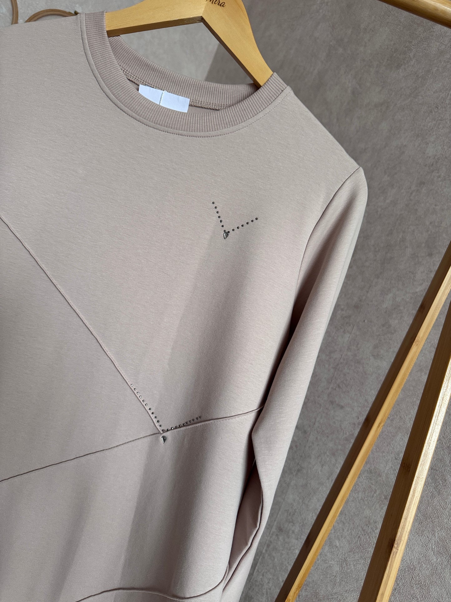 Önden dikiş ve taş detaylı tunik, bej (40-46 beden)