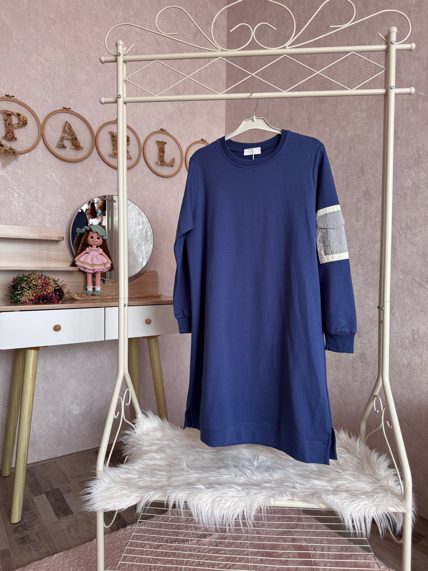 İki iplik penye tunik, kolları cep detaylı, indigo
