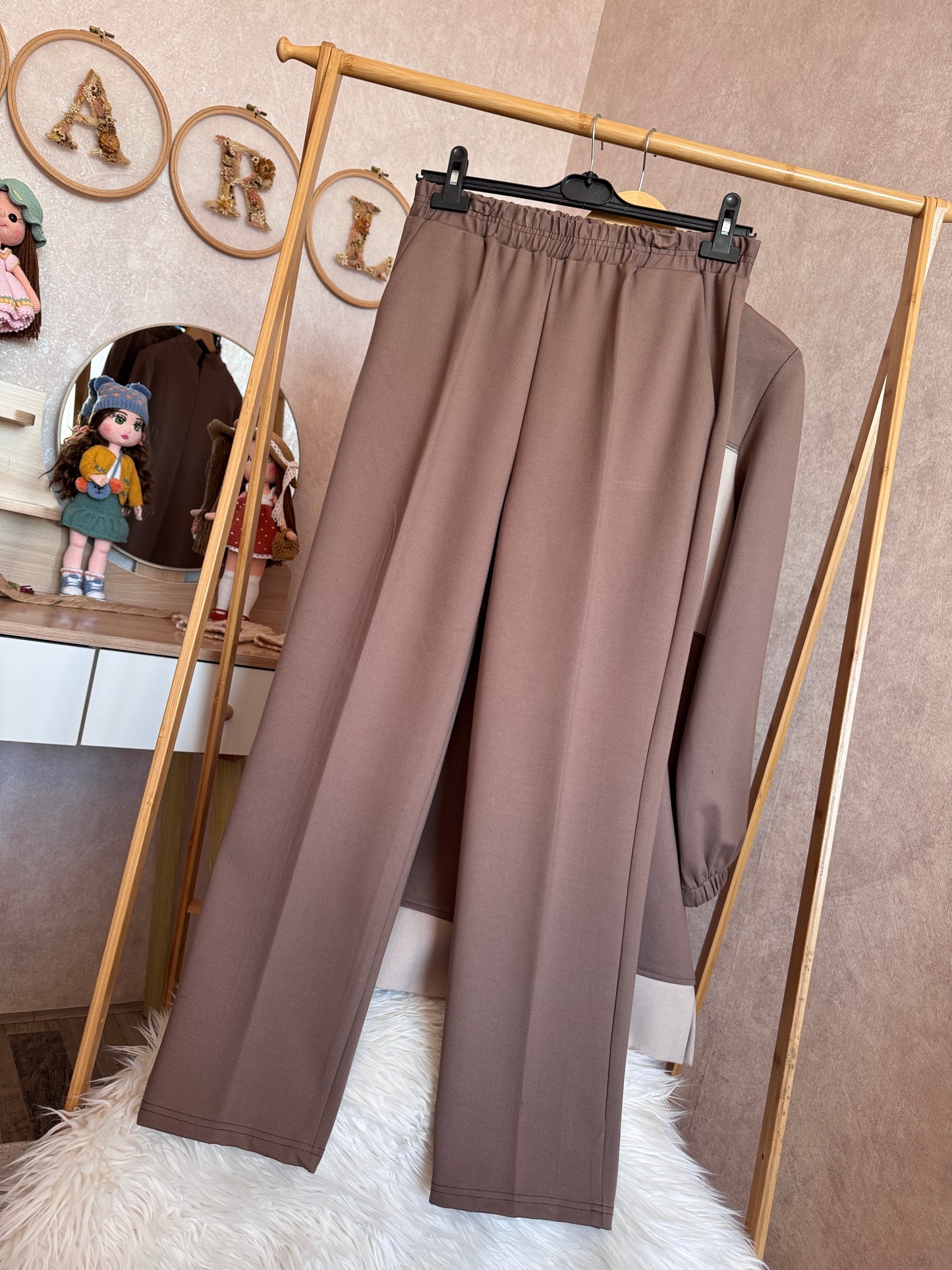 Çelik örgü kumaş takım, kahve-taş