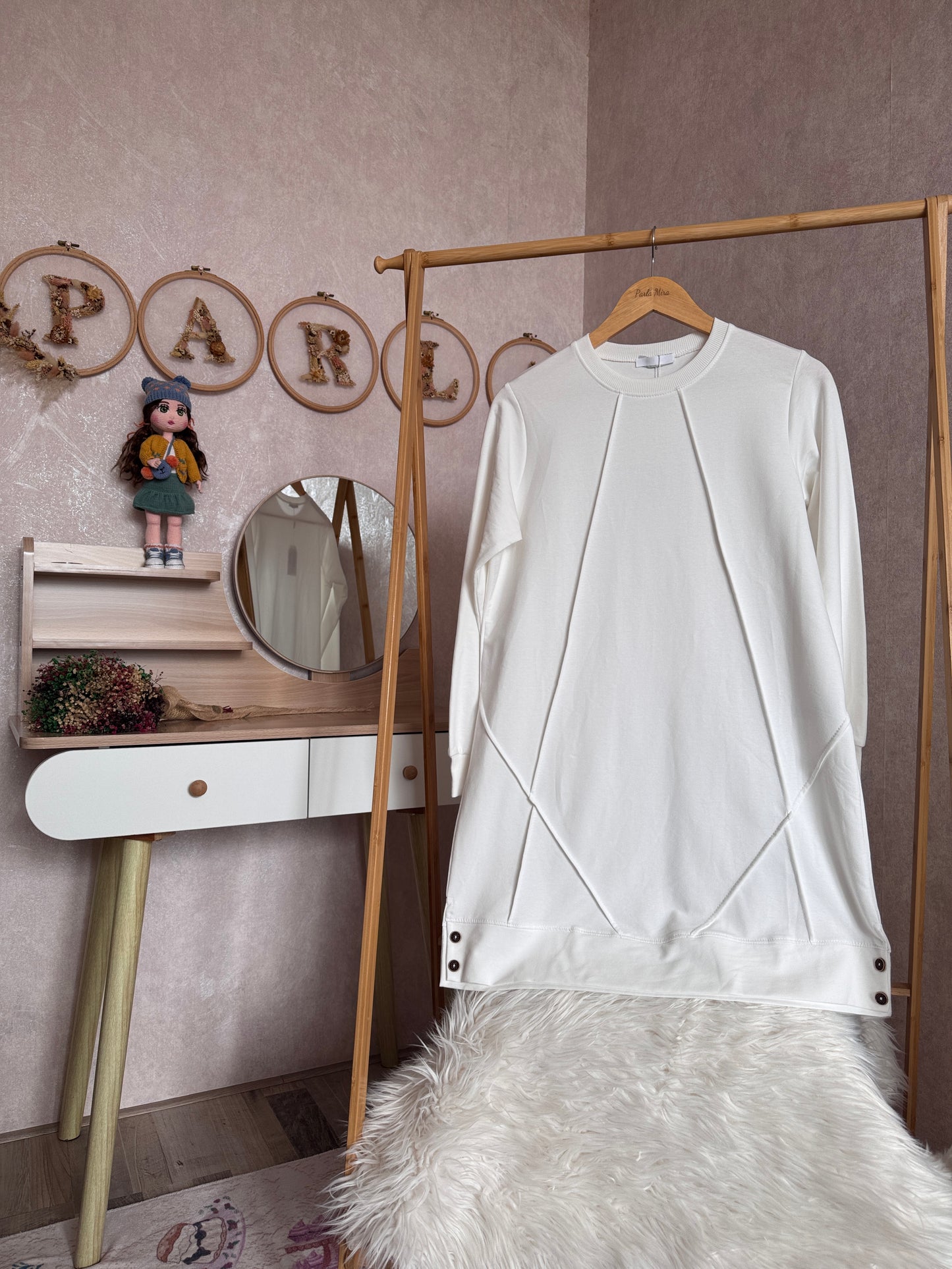 Düz tunik kısa düğme detaylı, beyaz