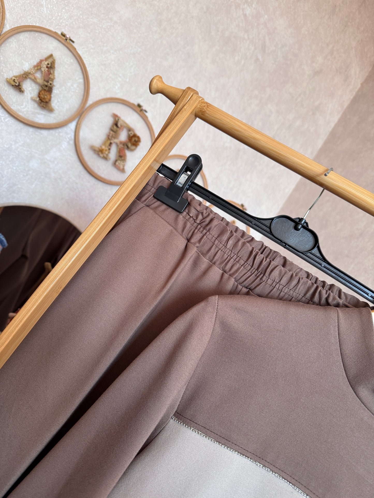 Çelik örgü kumaş takım, kahve-taş