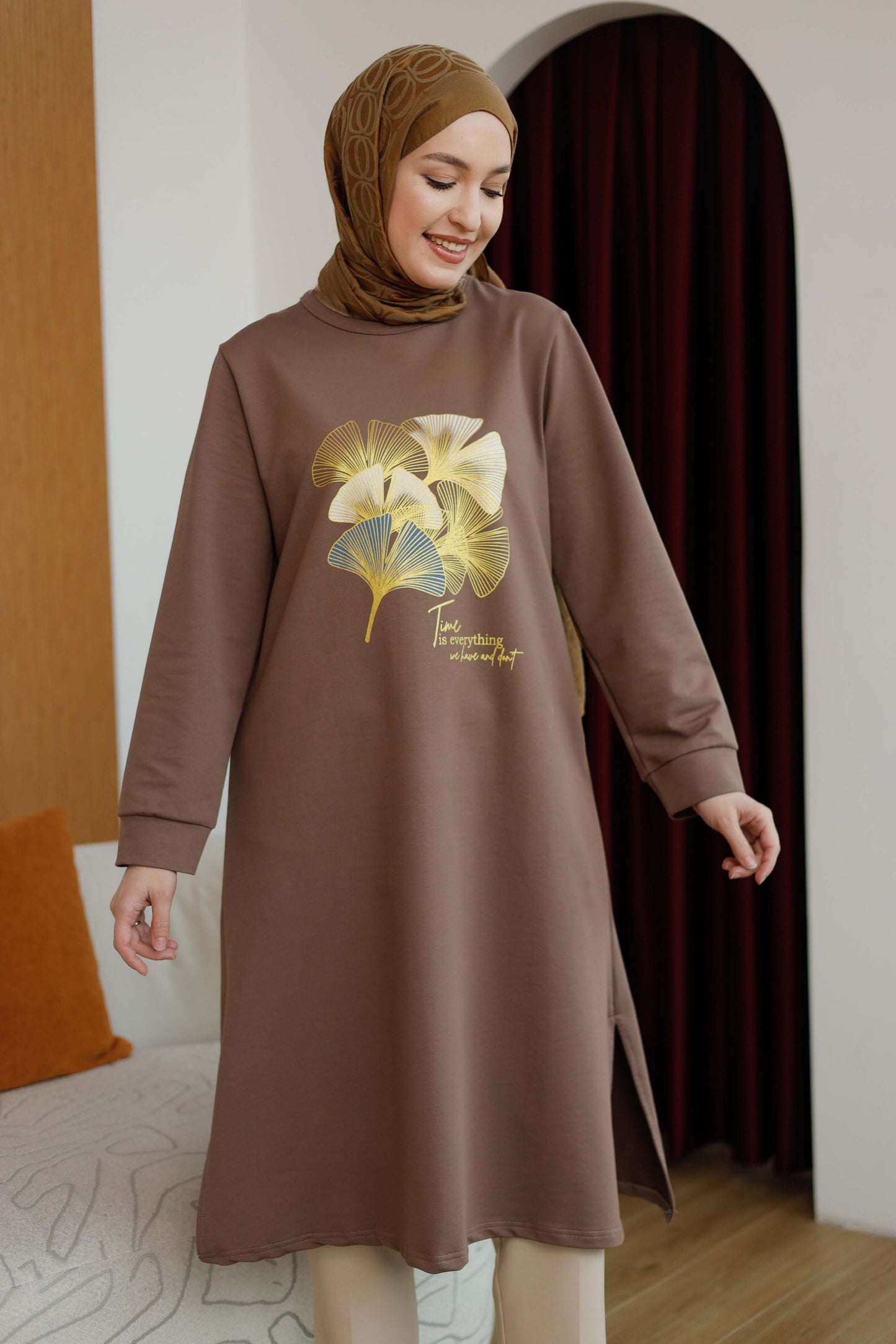 Yaprak baskılı 110 cm sweat tunik, kahve