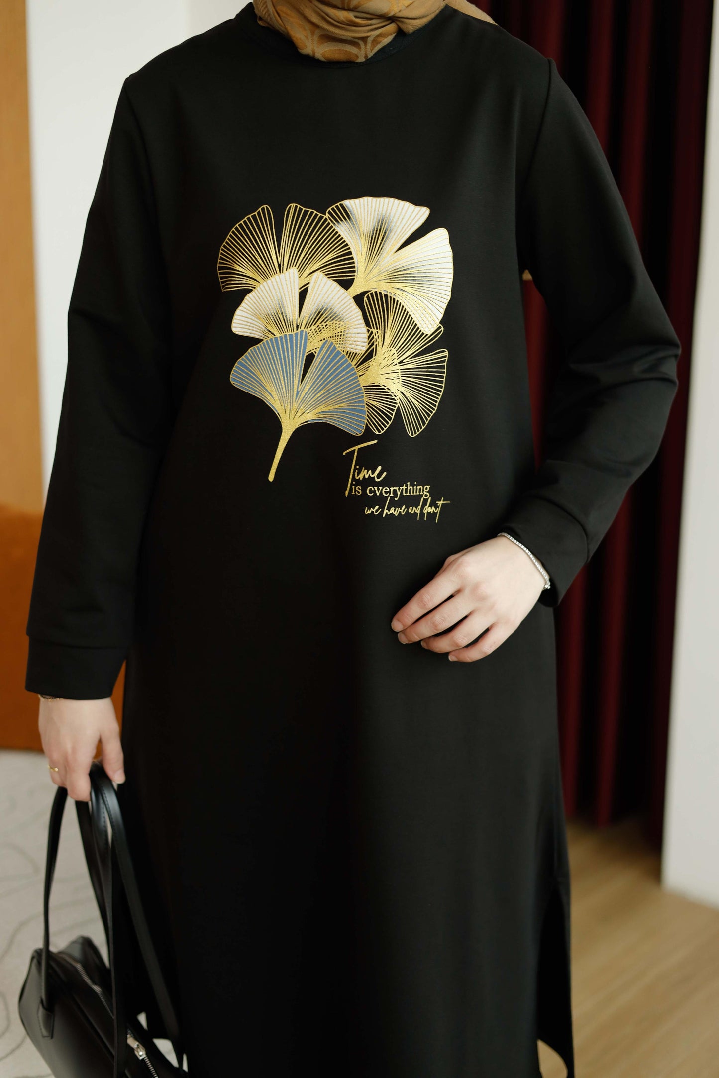 Yaprak baskılı 110 cm sweat tunik, siyah