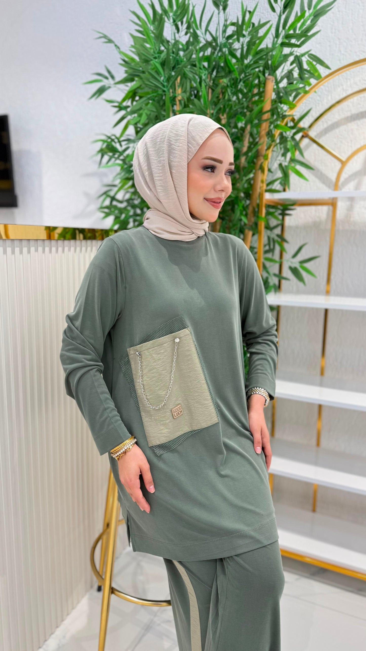 İnce bambu kumaş, zincir detaylı takım, yeşil