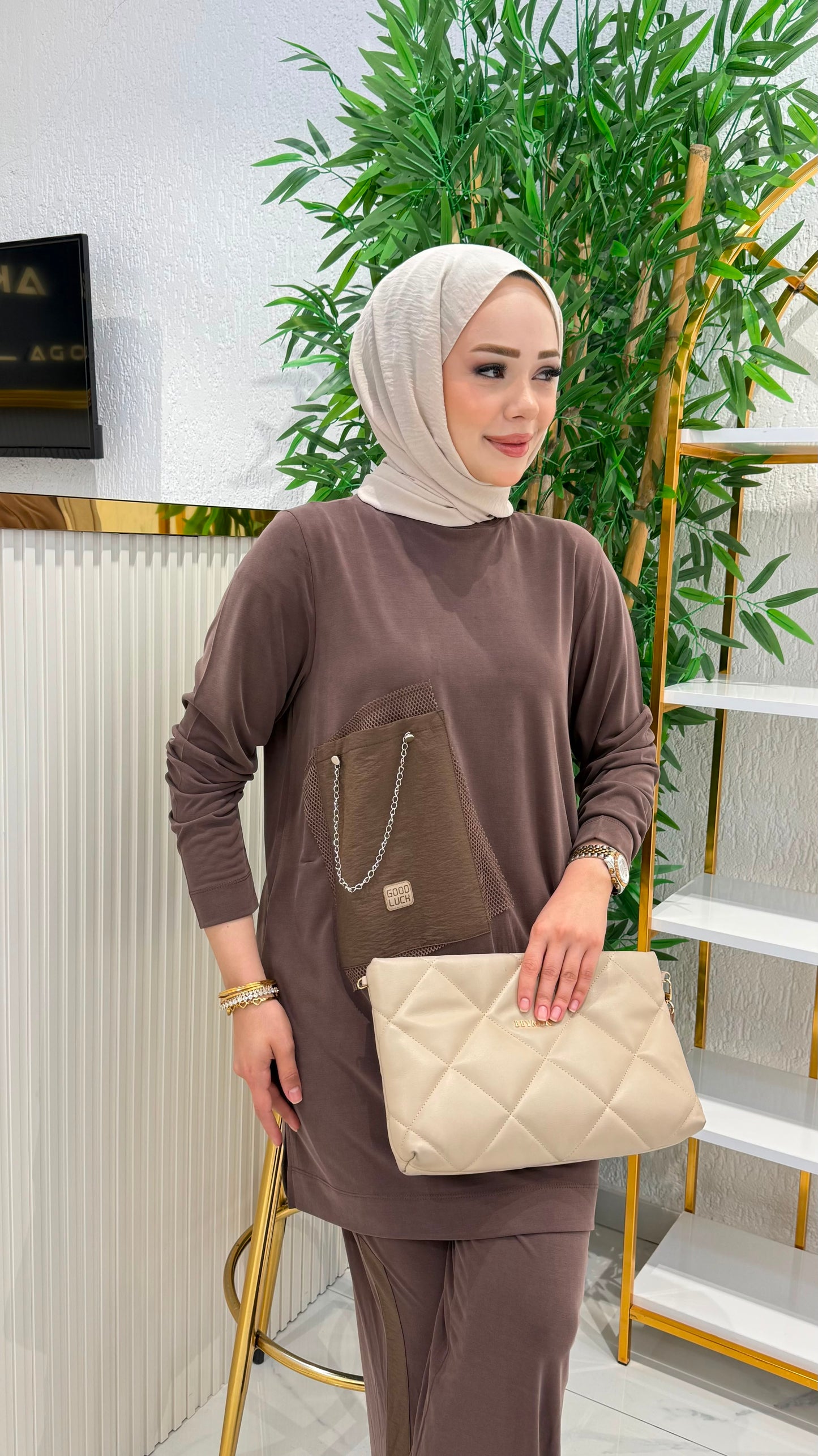 İnce bambu kumaş, zincir detaylı takım, kahverengi