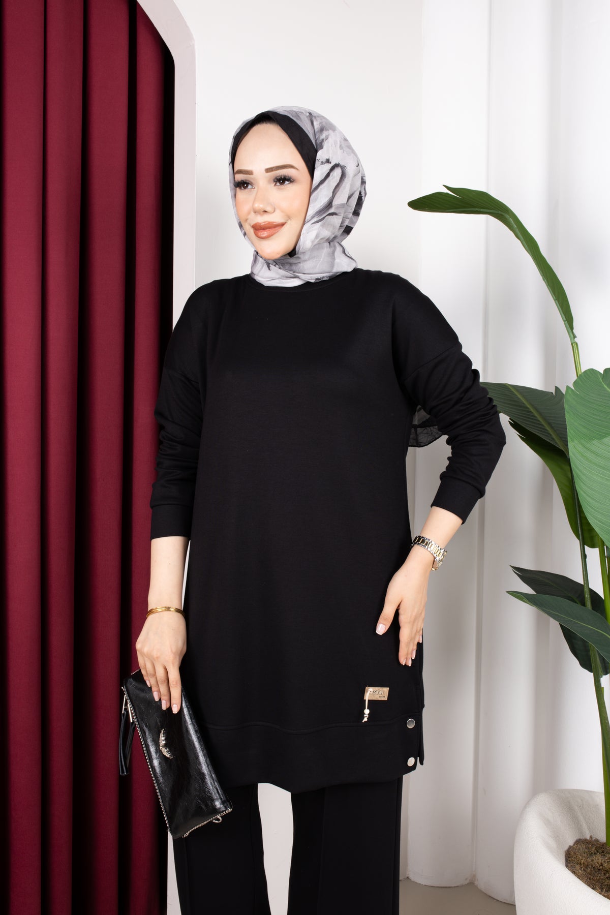 Nida takım, siyah