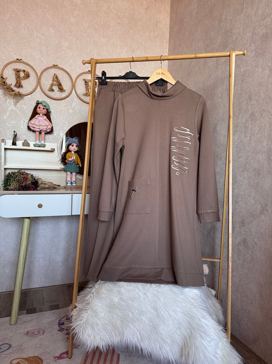 Çelik örgü kumaş takım, cep detaylı kahve