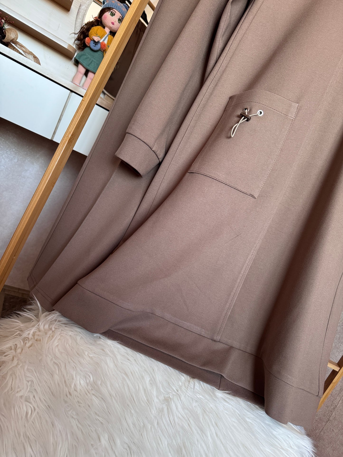 Çelik örgü kumaş takım, cep detaylı kahve