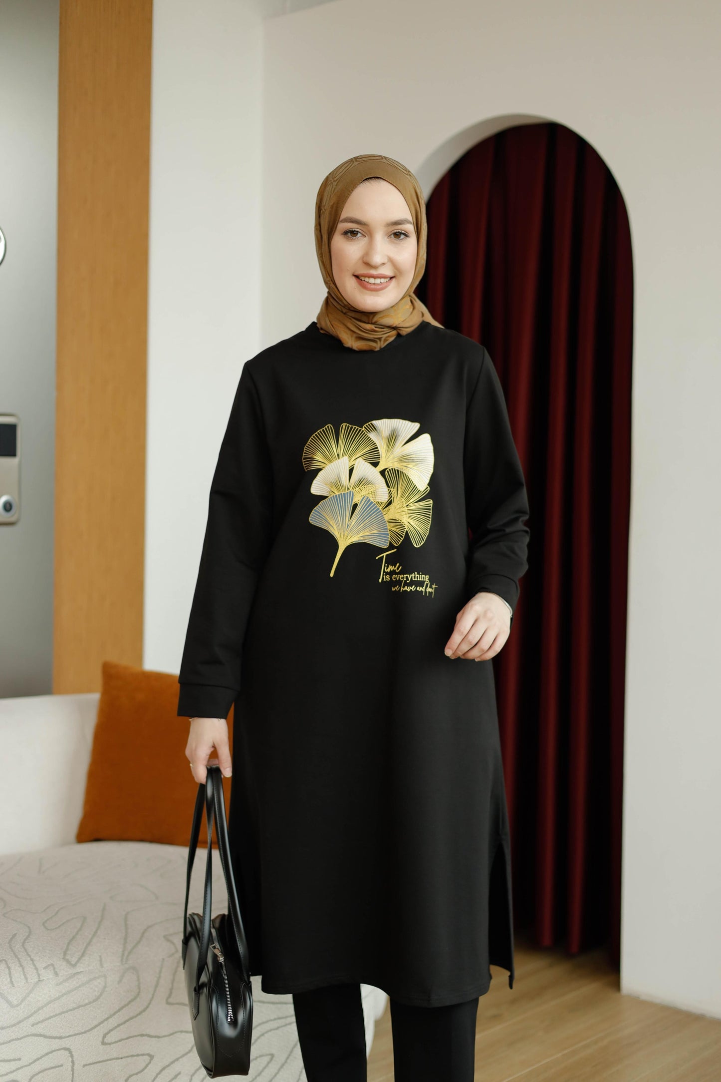 Yaprak baskılı 110 cm sweat tunik, siyah