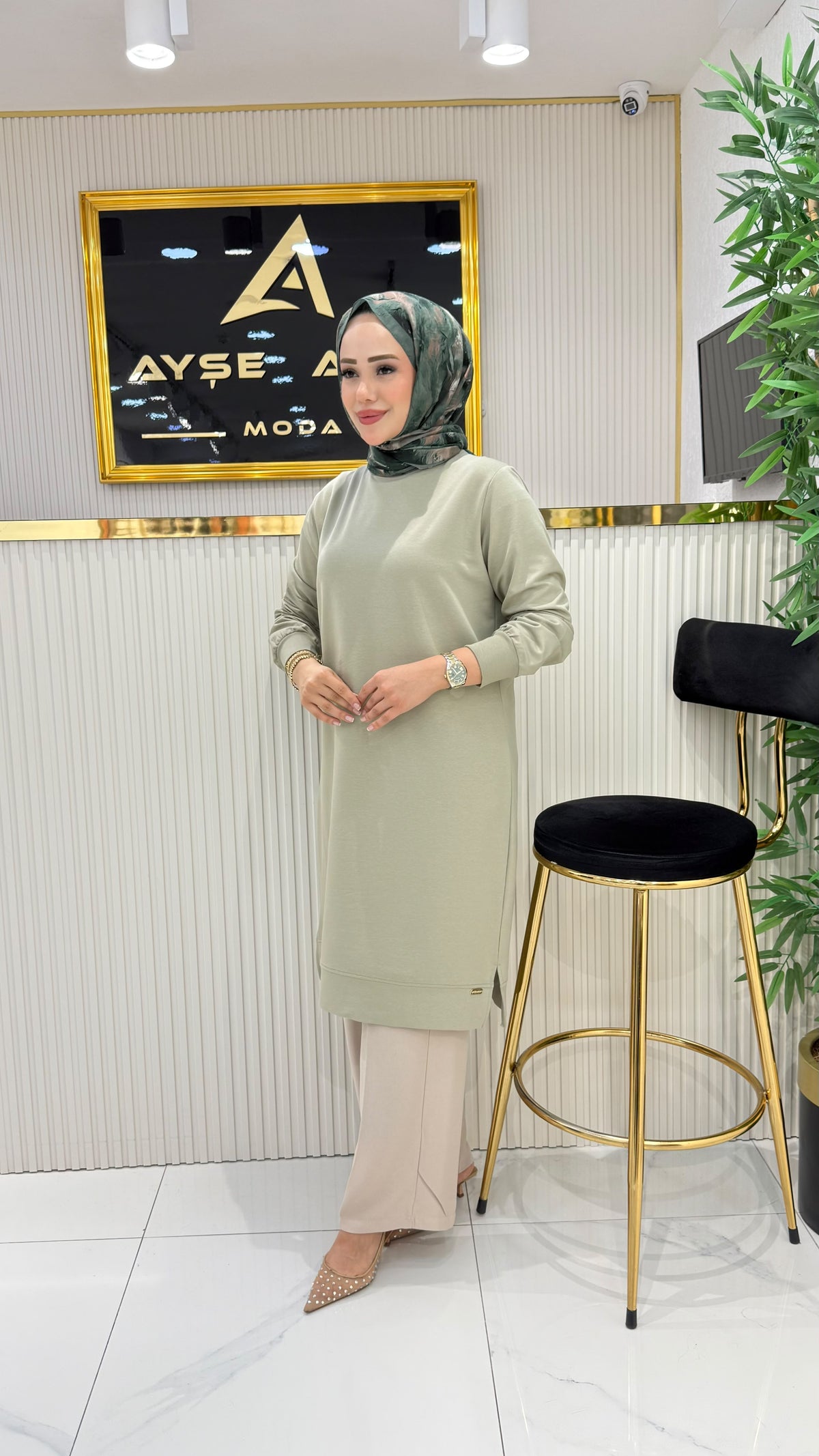 Ayşe Akay düz tunik, açık yeşil