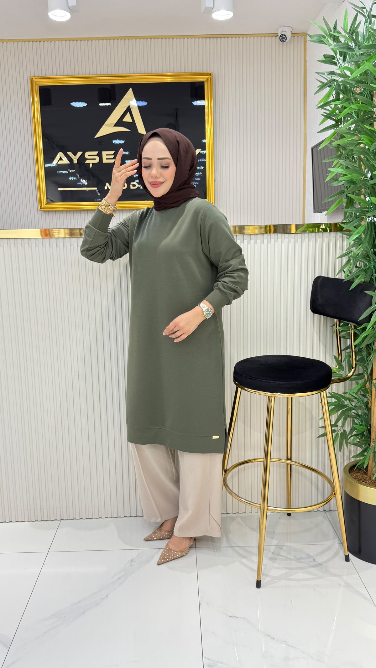 Ayşe Akay düz tunik, koyu yeşil